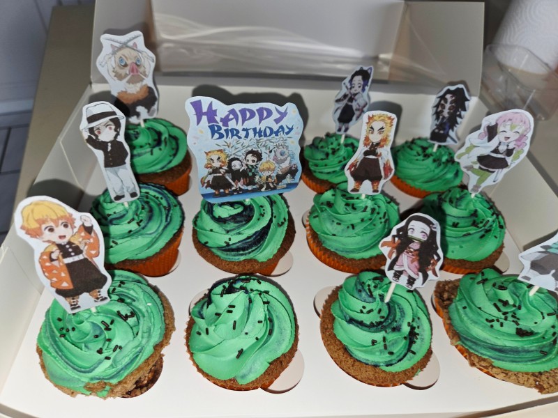 cupcakes demon slayer 2