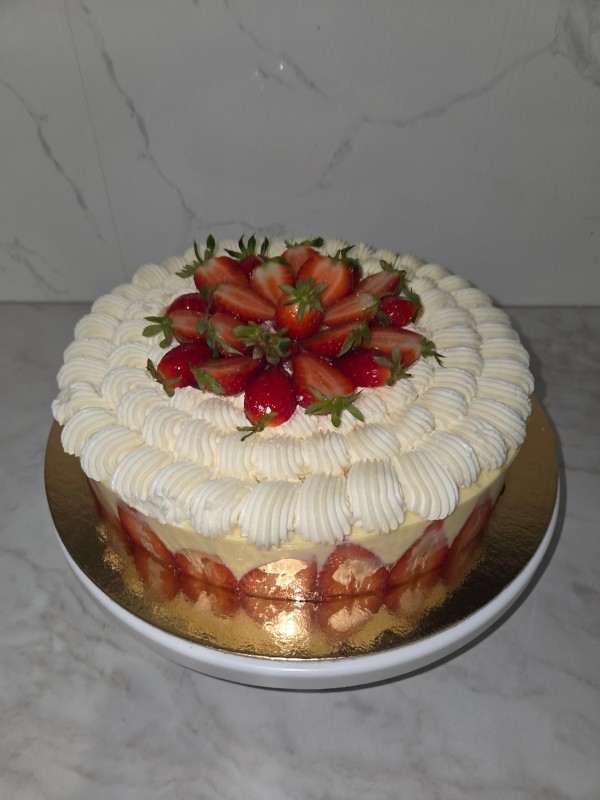 Fraisier pochage fraises centre