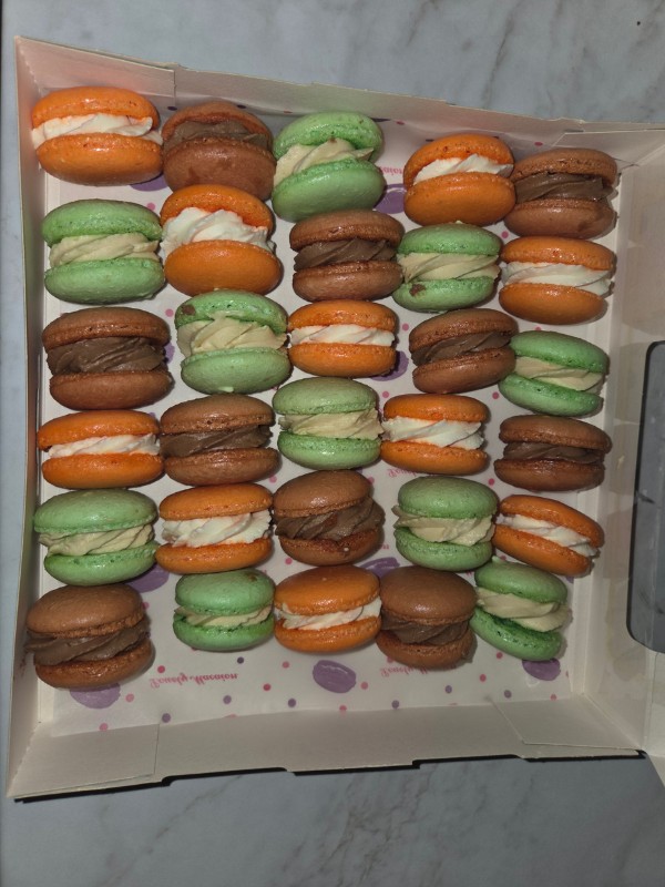 macarons vert orange marron