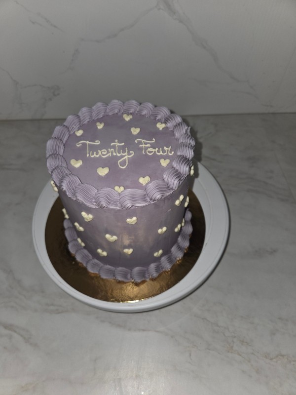 layercake adulte violet et coeurs blanc